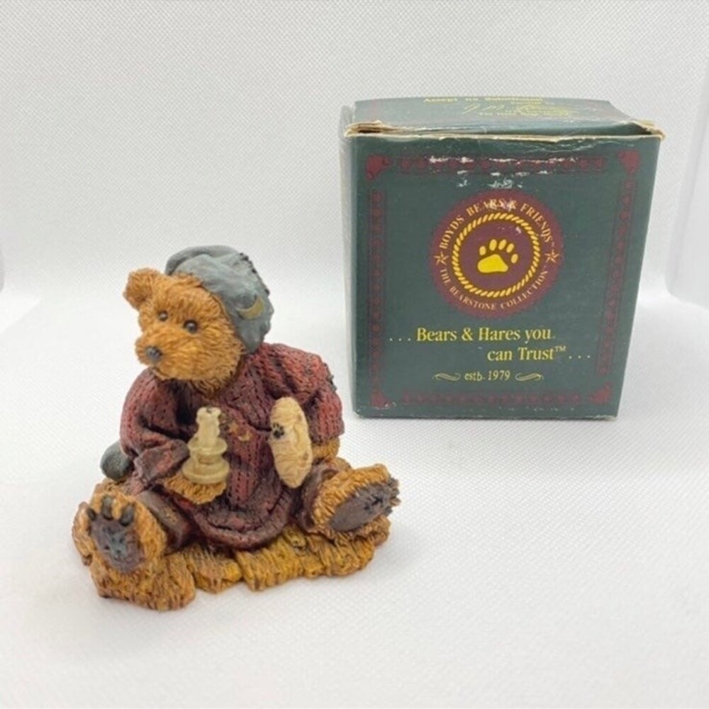 BOYDS BEARS Collection Style #2002 - Neville… The bedtime bear (Bx 5)